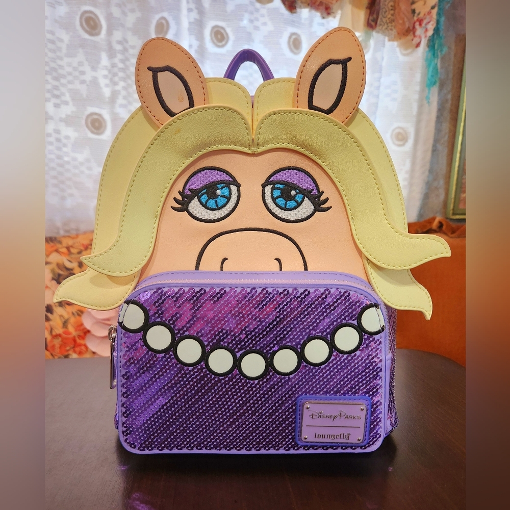 HTF Miss Piggy Mini Backpack Disney Park Exclusive by Loungefly NWT